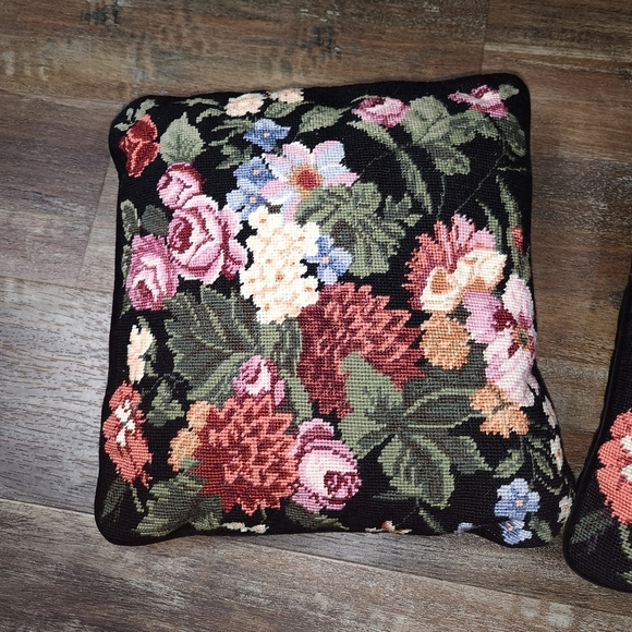 Beautiful Vintage Rose Needlepoint Pillow 14" x  14" - Picture 2 of 8